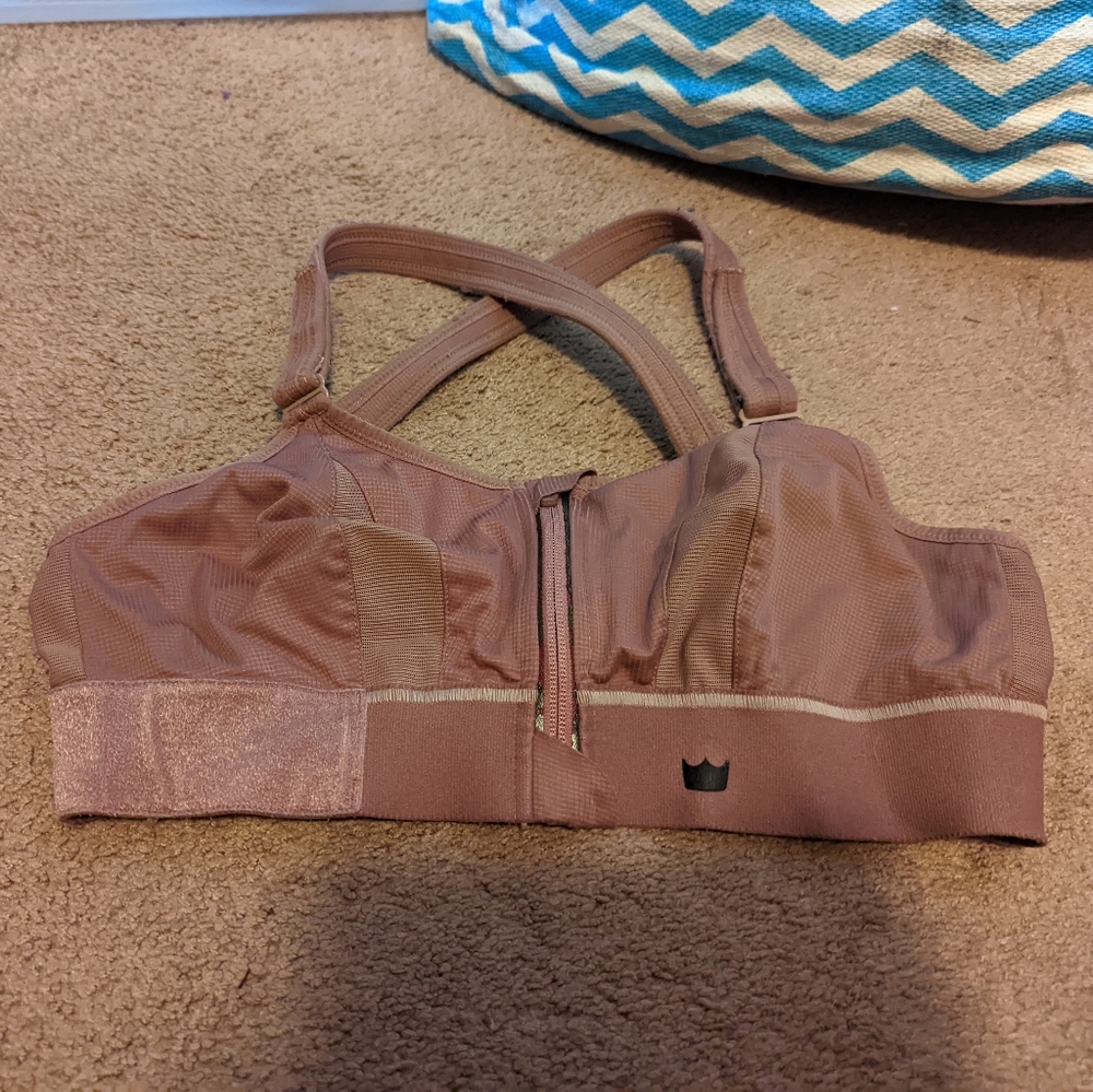shefit sports bra
